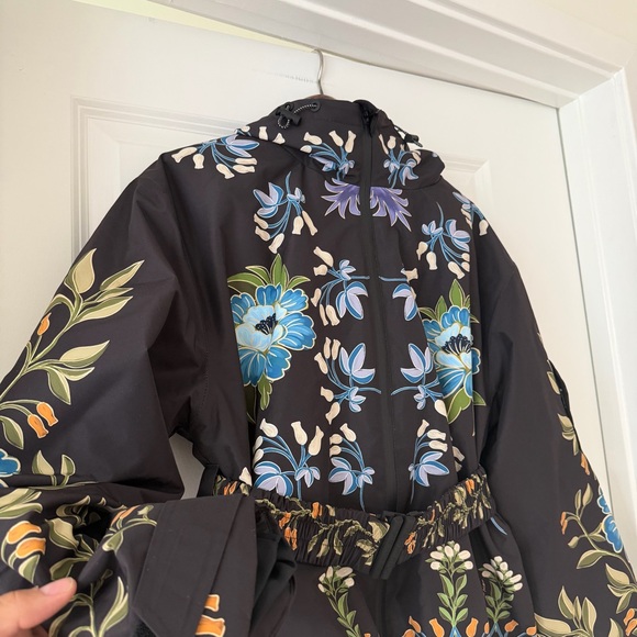 Farm Rio Black Winter Garden Hooded Belted Puffer Ski Jacket - Picture 2 of 8